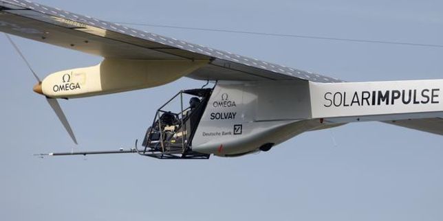 La météo force Solar Impulse à faire une pause dans son tour du monde