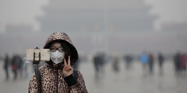 Chine : l’alerte rouge de pollution de l’air, dilemme des officiels