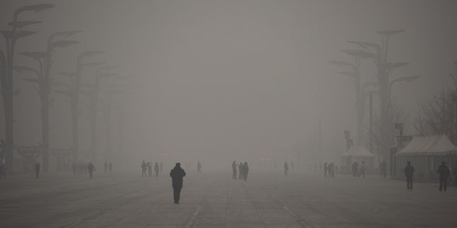 Pékin suffoque sous un épais brouillard de pollution