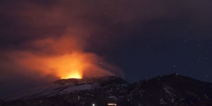 Le volcan le plus haut d’Europe en éruption
