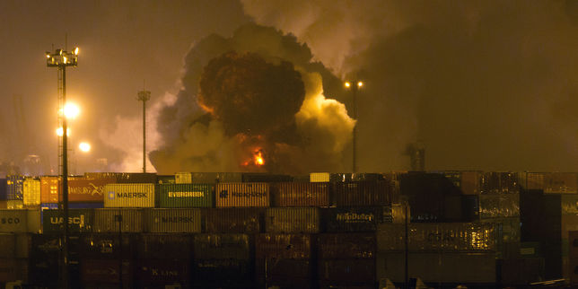 Un nuage de gaz toxiques plane sur un port du Brésil