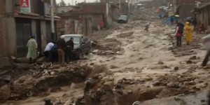 Inondations et glissements de terrain : El Niño frappe le Pérou
