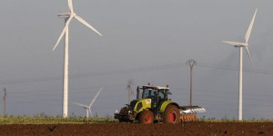 « En France, la moitié des éoliennes tourne dans le vide » : le « Canard » s’est emballé