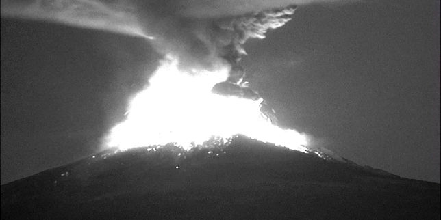L’éruption du volcan Popocatepetl en accéléré