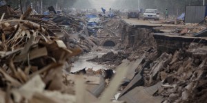 Après les inondations mortelles, les autorités chinoises prennent des sanctions
