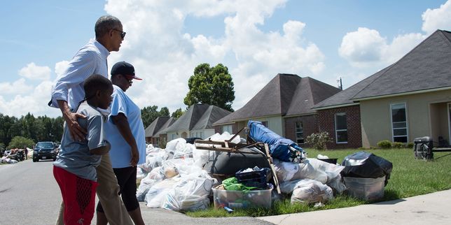 Barack Obama se rend au chevet des victimes des inondations en Louisiane