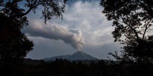 Le volcan Colima entre en éruption au Mexique