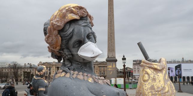 Des statues revêtues d’un masque pour dénoncer la pollution de l’air