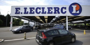 Carrefour et Leclerc vont temporairement vendre les carburants à prix coûtants