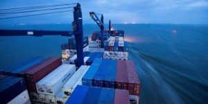 Transport maritime : naviguer moins vite pour polluer moins, une piste efficace mais loin d’être concrétisée