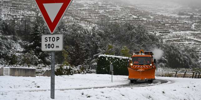 Toujours 170 000 foyers privés d’électricité en Rhône-Alpes à cause de la neige