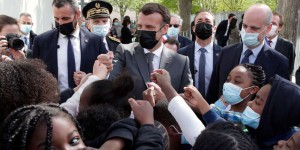 Covid-19 : Emmanuel Macron évoque un décalage du couvre-feu au-delà de 19 heures