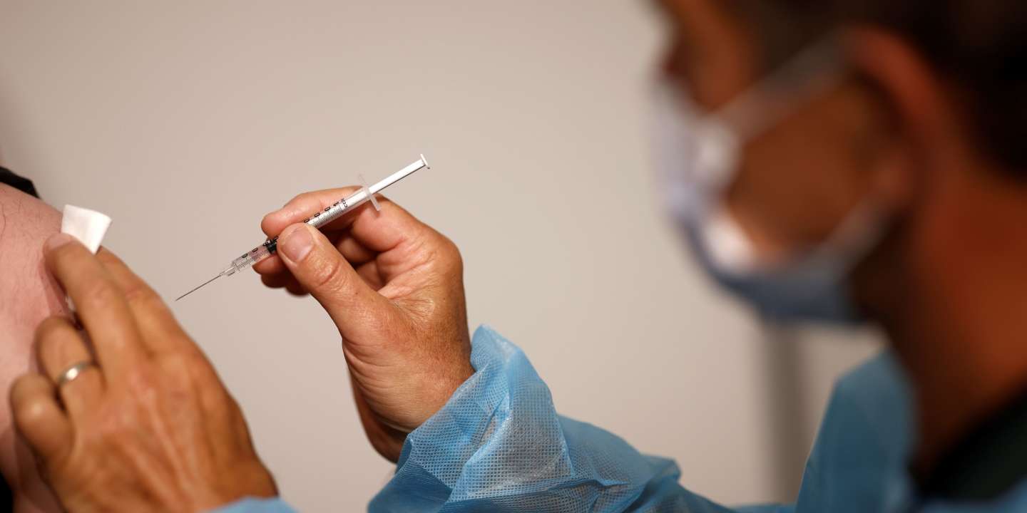 Covid-19 : le gouvernement annonce la création de centres de vaccination réservés aux fonctionnaires
