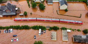 Inondations en Europe : « Dès 1990, le GIEC indiquait que l’effet de serre accentuera les deux extrêmes du cycle hydrologique, pluies et sécheresses »