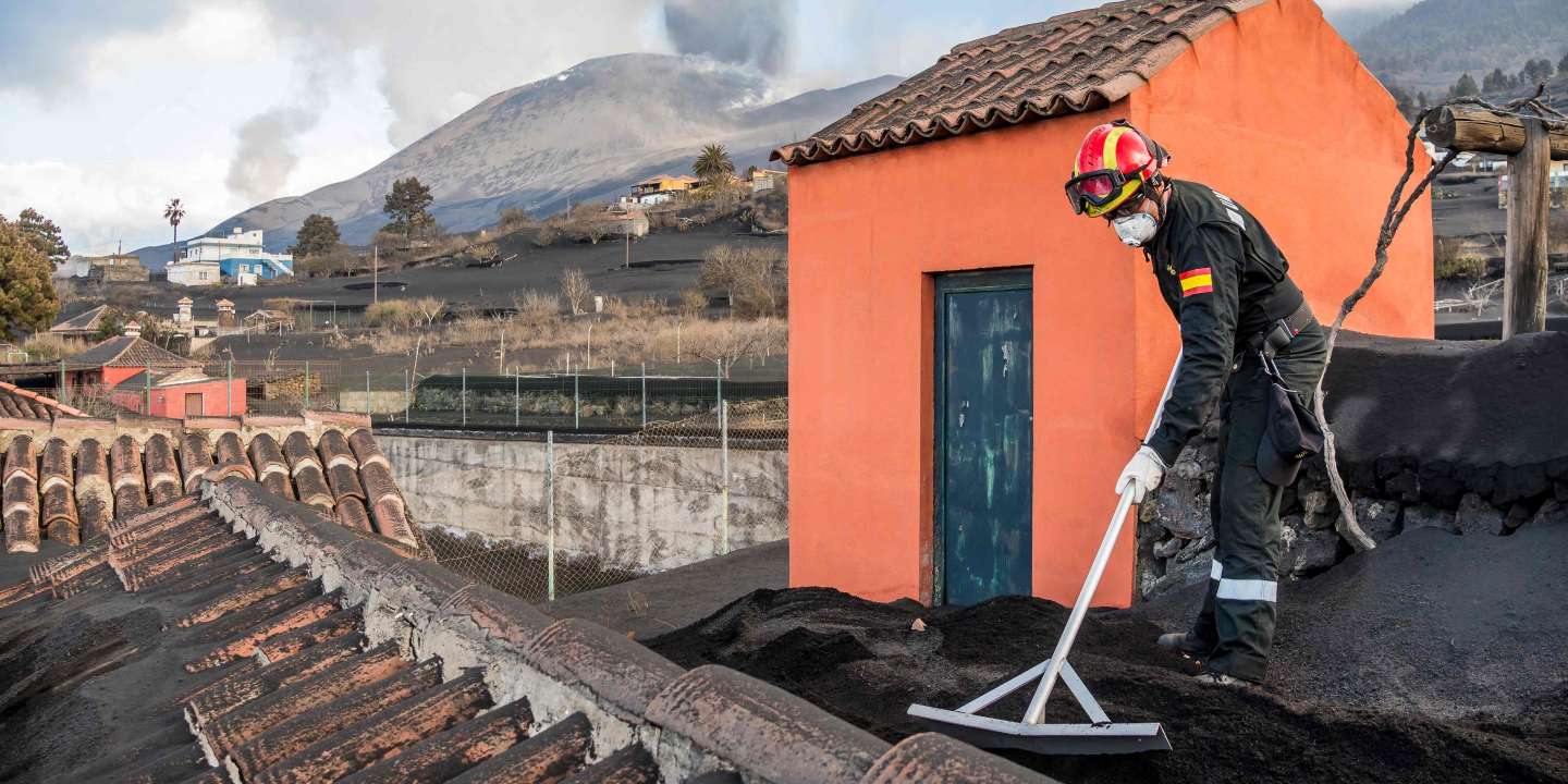 Aux Canaries, la longue éruption du volcan Cumbre Vieja oblige à confiner 33 000 habitants