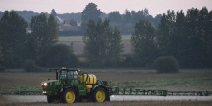 Pesticides : l’exposition des Français est en baisse mais reste généralisée