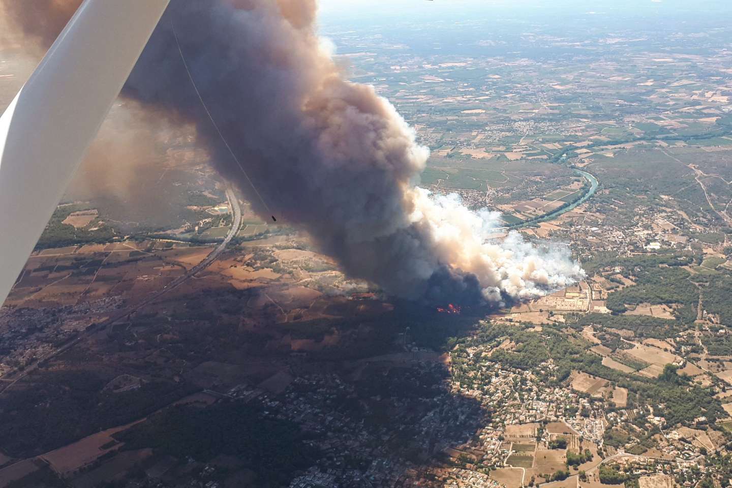 Incendie dans le Gard : « On a eu cinq minutes pour quitter les lieux »