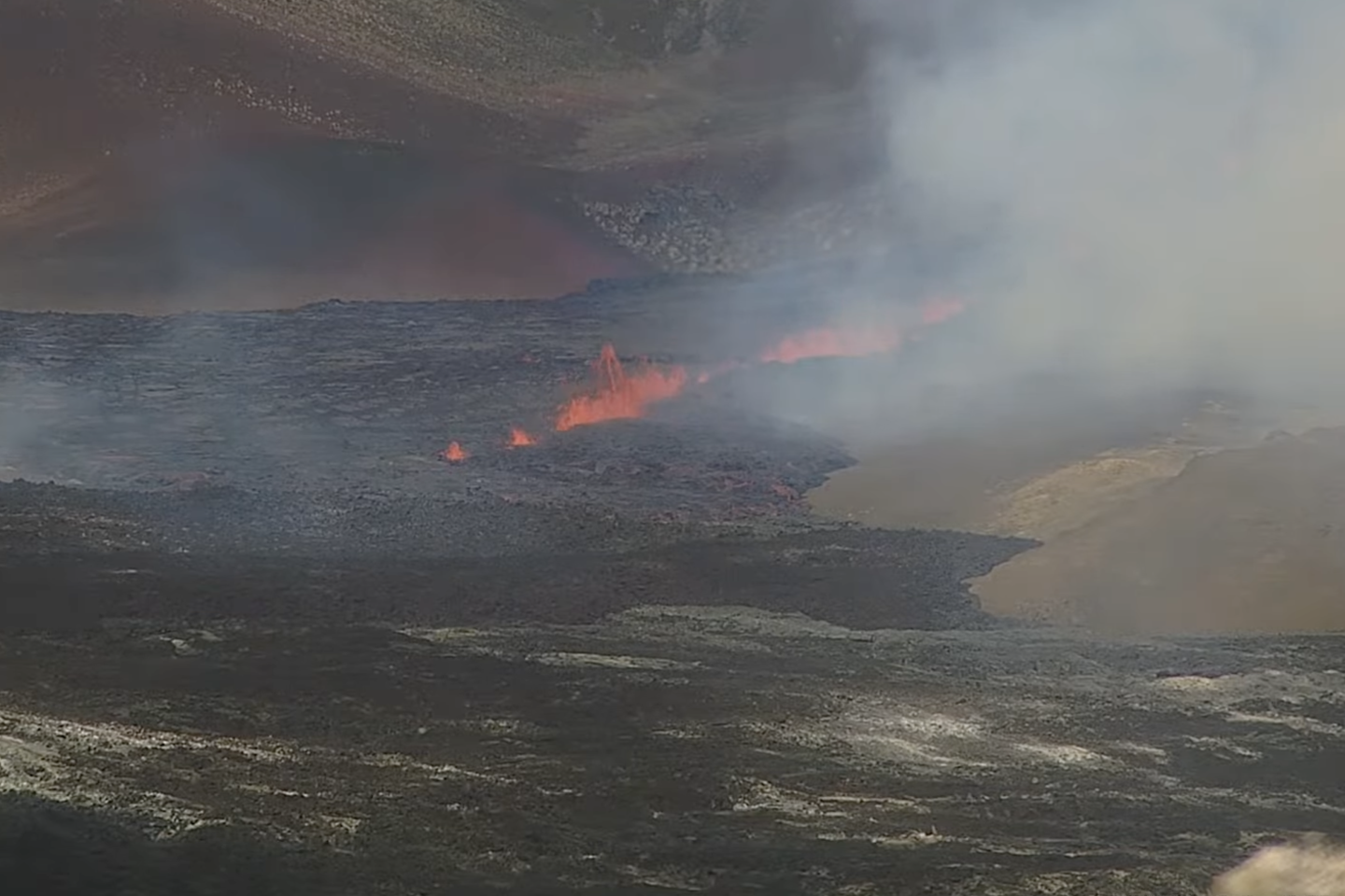 Islande : une éruption volcanique dans une fissure près de Reykjavik