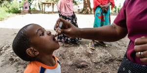 Résurgence de la poliomyélite : le vaccin, seule arme de défense absolue