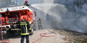 Incendies en Gironde : pour les sapeur-pompiers engagés depuis le début de l’été, « là, ça fait trop »