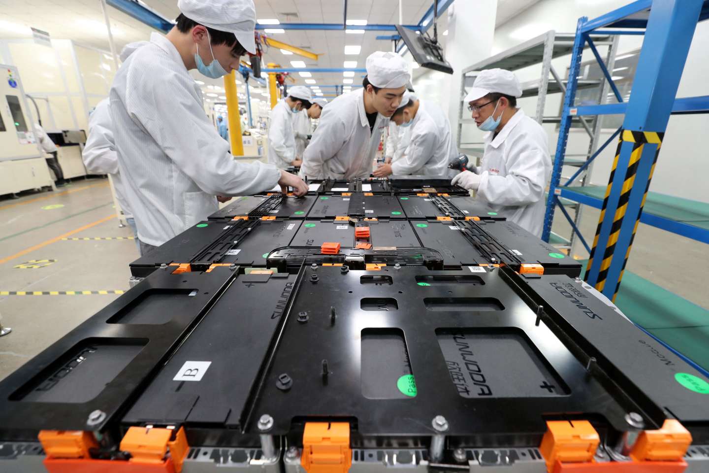 Batteries : « L’Europe est dépendante de la Chine non seulement pour les matières premières, mais aussi pour les produits semi-finis »