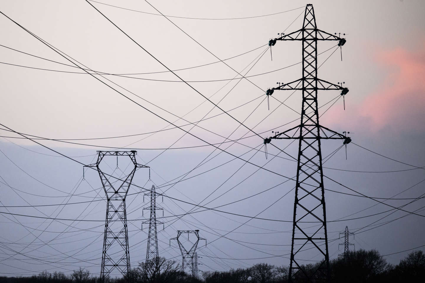 La menace de coupures d’électricité cet hiver « semble s’écarter », selon le gouvernement