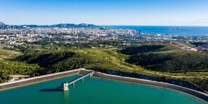 A Marseille, feu vert pour la première centrale photovoltaïque sur un bassin d’eau potable
