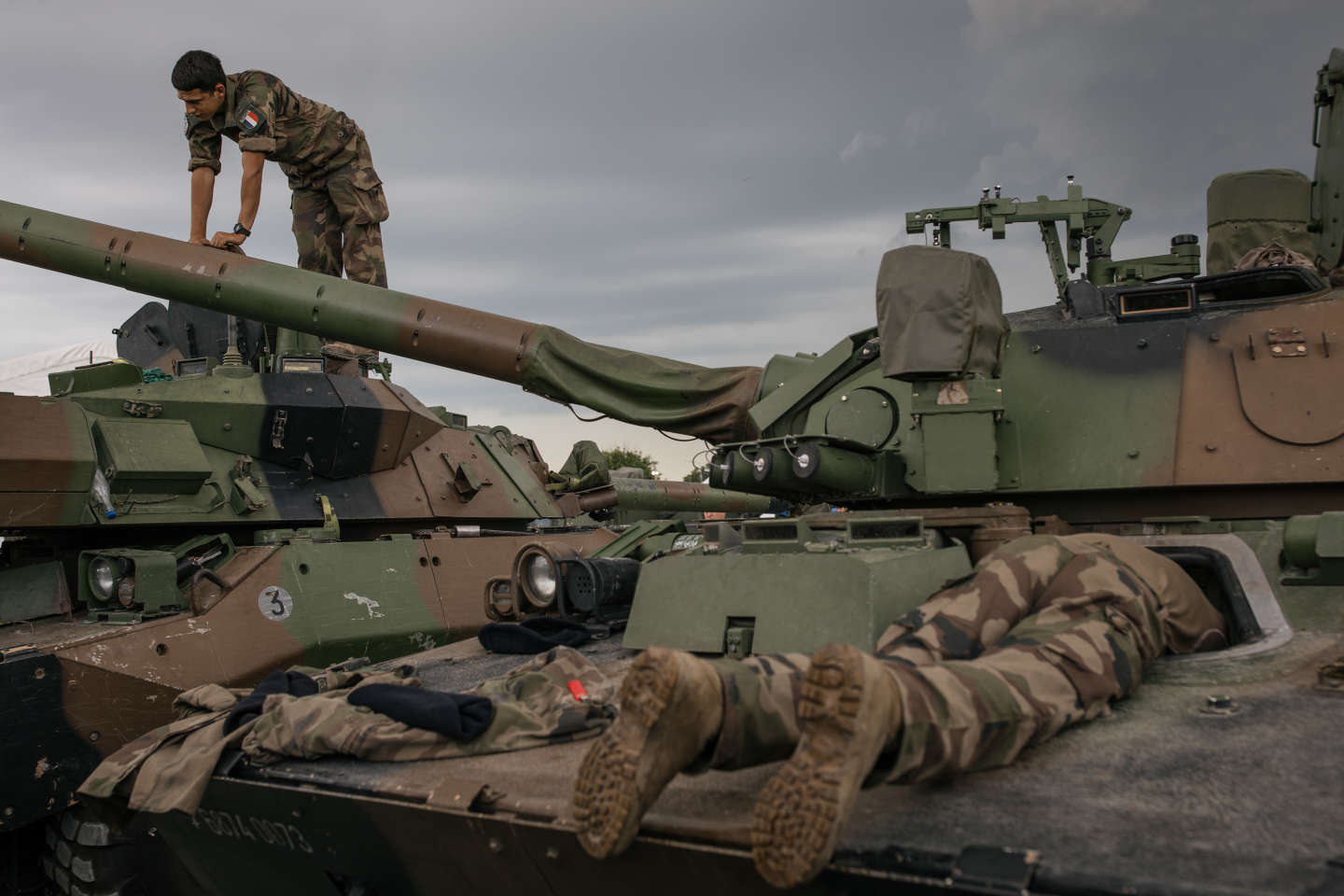 Avec la guerre en Ukraine, les armées obligées d’accélérer la réflexion sur leurs dépendances énergétiques