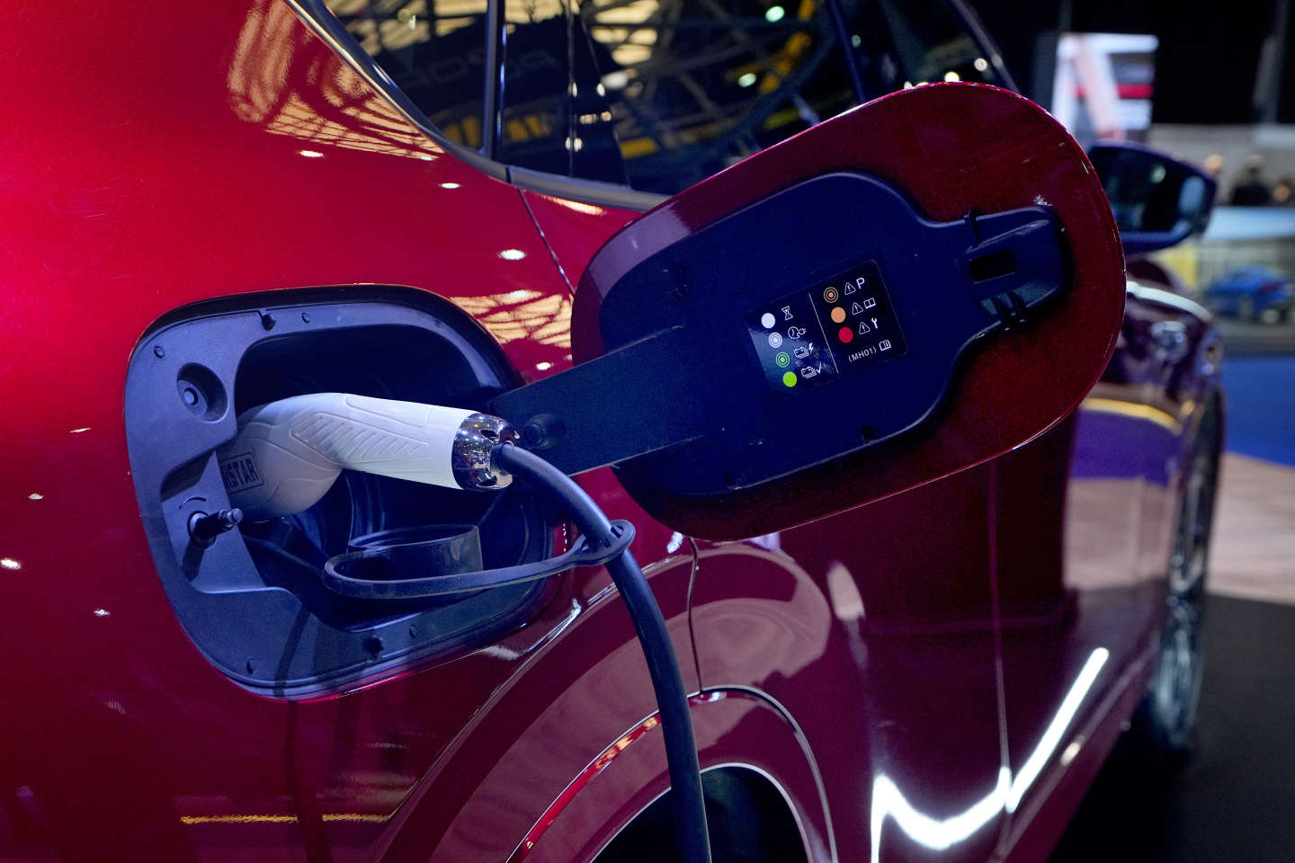 Automobile : le bonus écologique va prendre en compte l’empreinte carbone