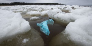 Pollution plastique : les Nations unies appellent gouvernements et industriels à « fermer le robinet »