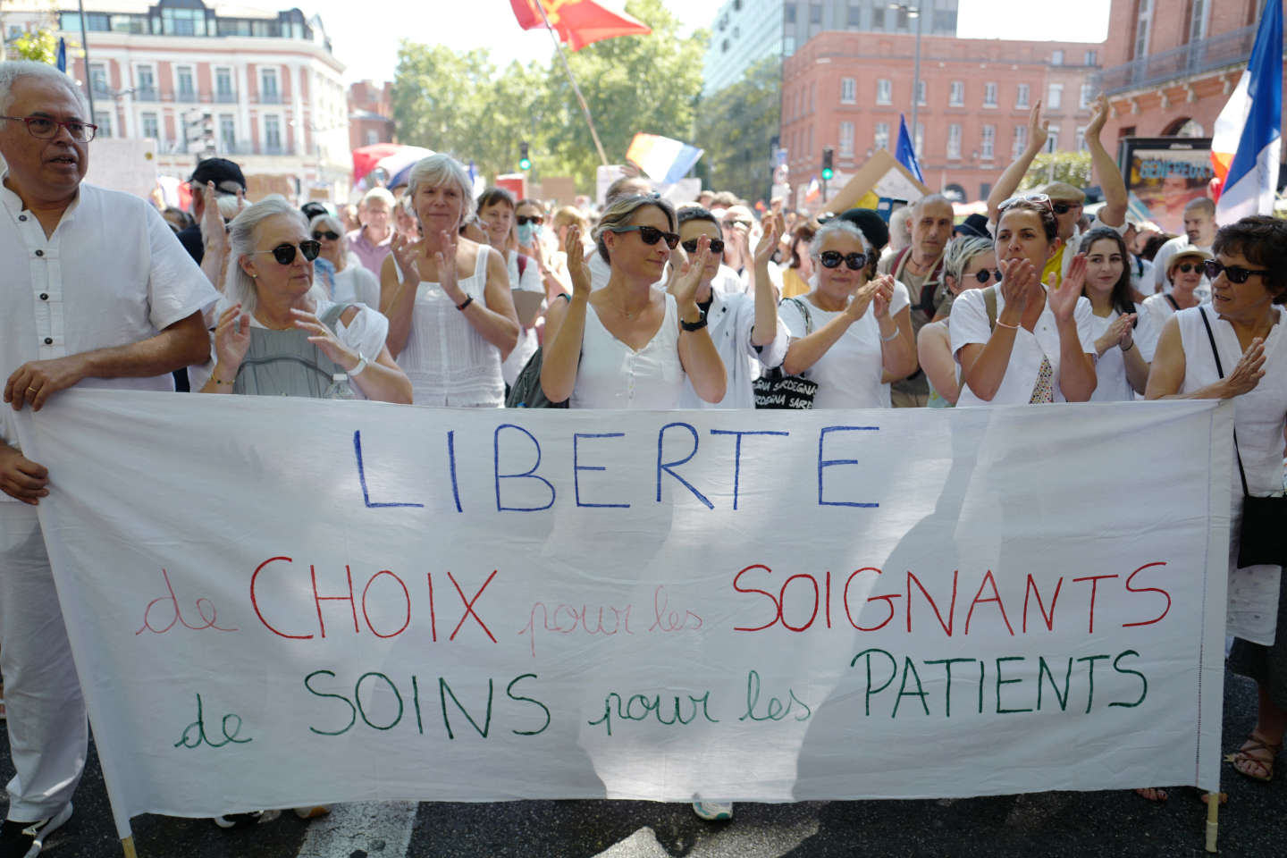 Non-vaccinés contre le Covid : au tribunal administratif de Lyon, 65 soignants et personnels hospitaliers demandent l’annulation de leur suspension