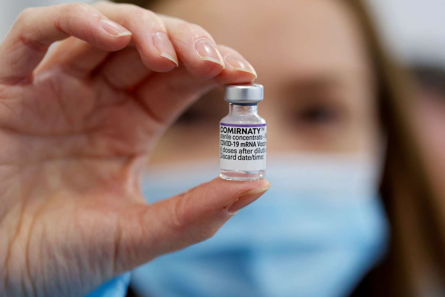 Covid-19 : pour le Comité consultatif national d’éthique, on ne peut obliger les soignants à se faire vacciner qu’« en cas de crise »