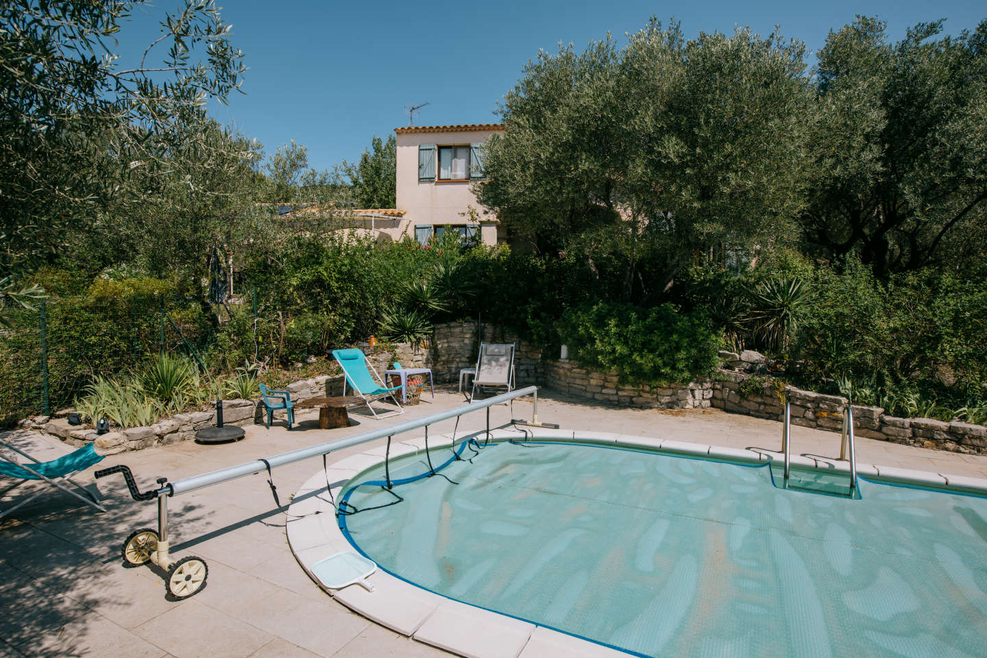 Dans l’Hérault, les propriétaires de piscines restent imperméables aux restrictions liées à la sécheresse