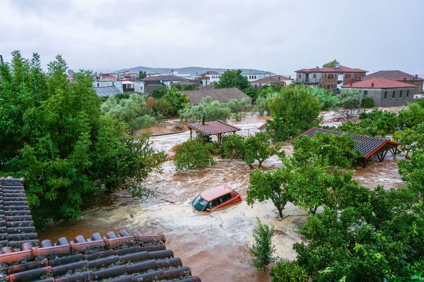 Après les incendies, la Grèce touchée par d’importantes inondations