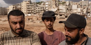 A Derna, les morts et la solitude des survivants