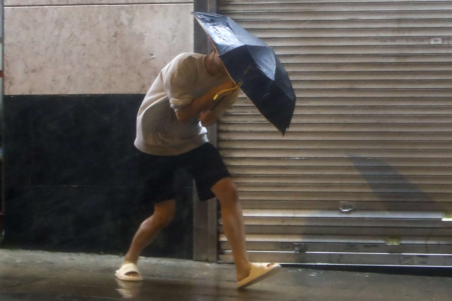 Le typhon Saola a touché terre en Chine, avec des vents moins violents qu’attendus