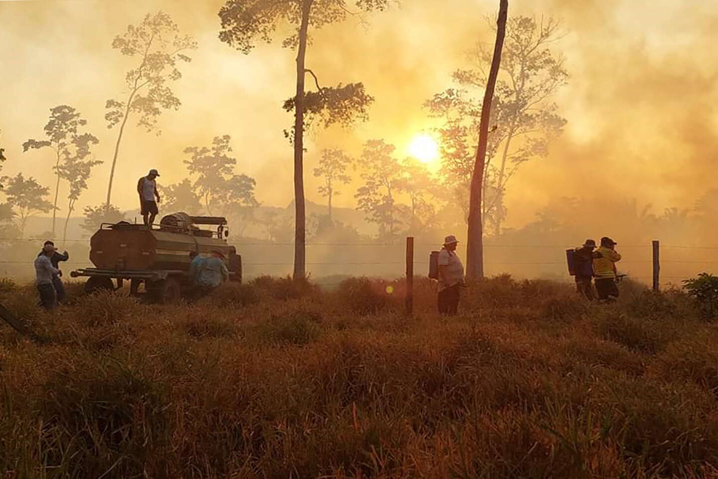 En Bolivie, des gigantesques feux de forêt enfin maîtrisés