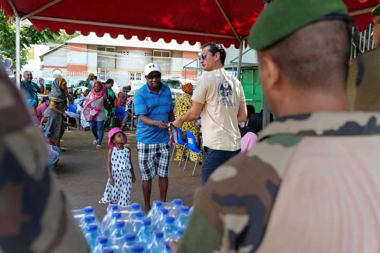 Crise de l’eau à Mayotte : la crainte d’une gigantesque pollution aux bouteilles en plastique