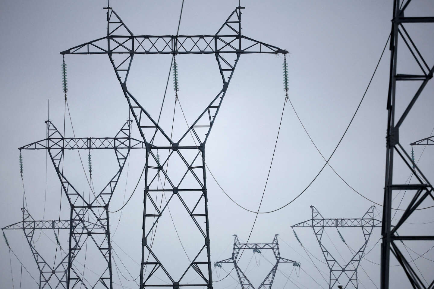 Electricité : le régulateur veut de nouvelles règles pour prévenir les dérapages tarifaires