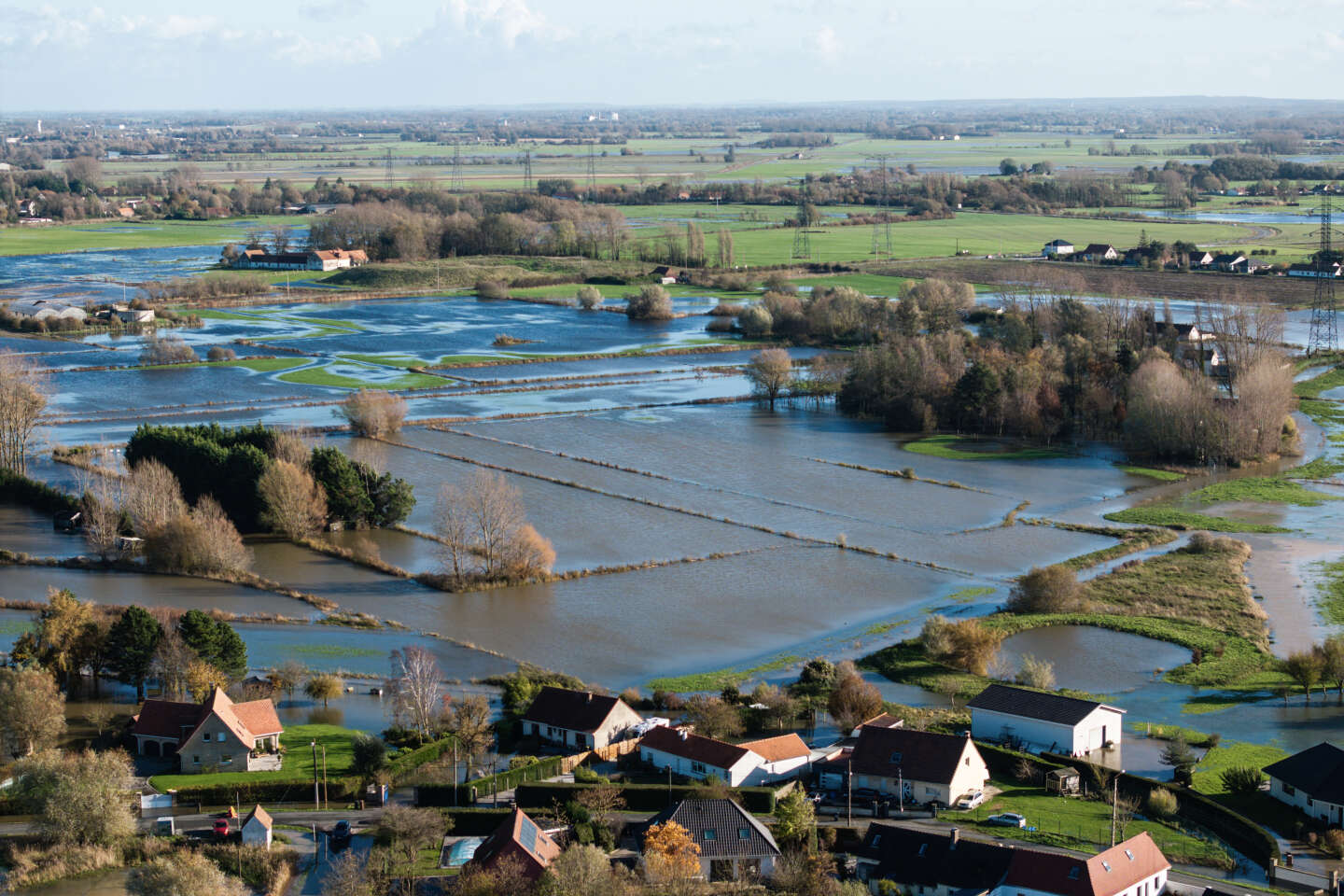 Inondations dans les Hauts-de-France : au moins 550 millions d’euros de dégâts