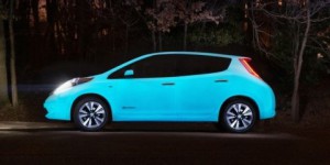 Une peinture phosphorescente la nuit pour la Nissan Leaf