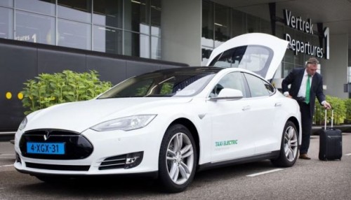 Les voitures électriques autonomes vont mettre les chauffeurs de Taxi au chômage dans 10 ans ?