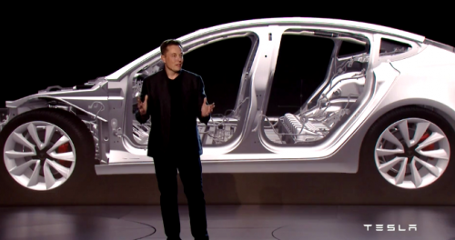 La Tesla Model 3 déjà réservée à plus de 200 000 exemplaires