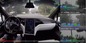 VIDEO : immersion dans une voiture électrique Tesla en conduite autonome