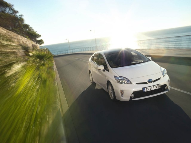 Bonus écologique 2015 sur les hybrides, les précisions de Toyota