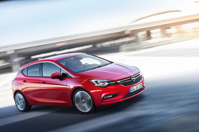 Opel Astra 2015 : Apple, Android et OnStar à bord