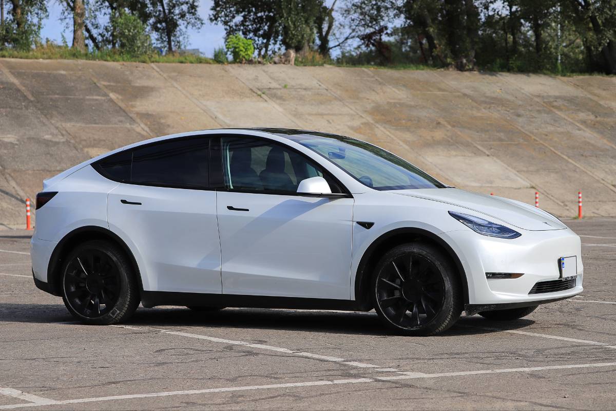 Tesla Model Y :  après 1 an et 30 000 km, est-ce vraiment plus rentable qu’une thermique ?