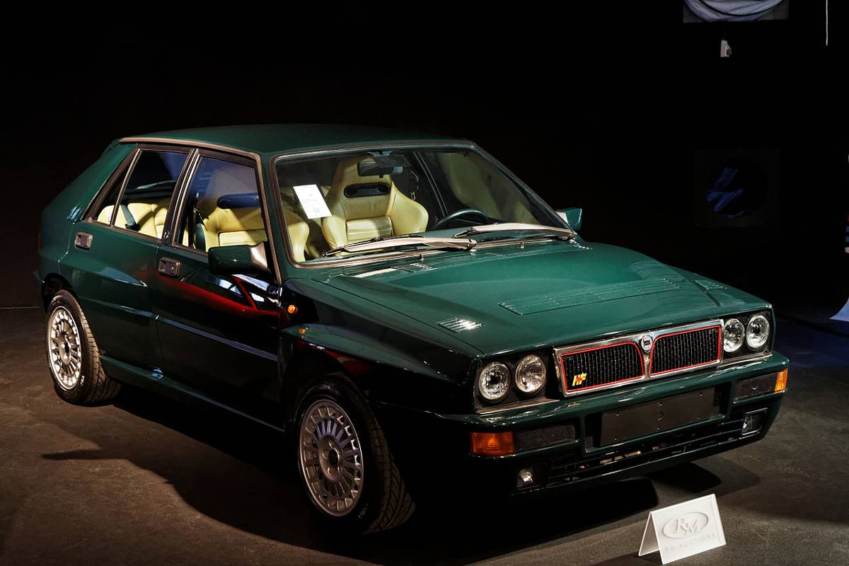 Rétromobile 2024 : quand les prix des voitures rétro deviennent délirants, Lancia en tête