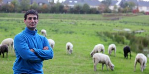 Matthieu Pirès, éleveur itinérant qui soigne la terre grâce à ses moutons