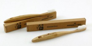 Oui, la brosse à dent biodégradable en bambou existe